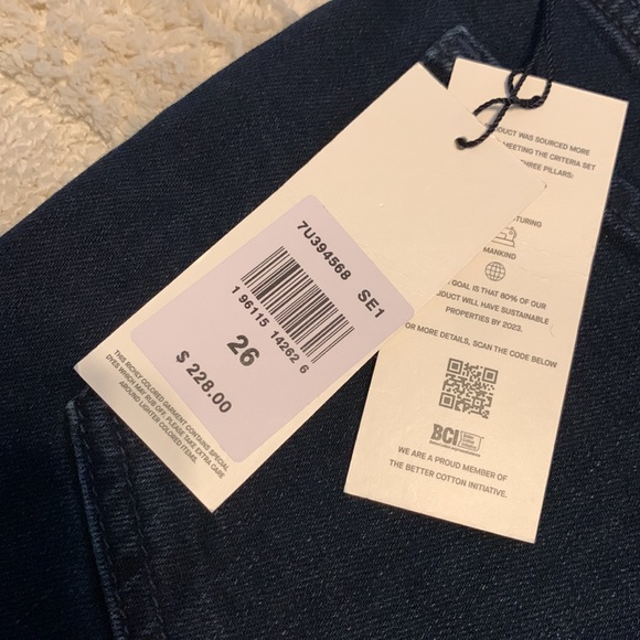 NWT 7 For All Mankind Easy Slim Jean in Sunbeam - Picture 10 of 11